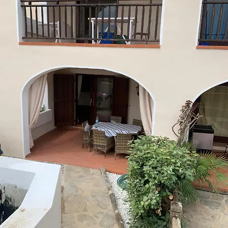 - Ponente Prázdninový dům *